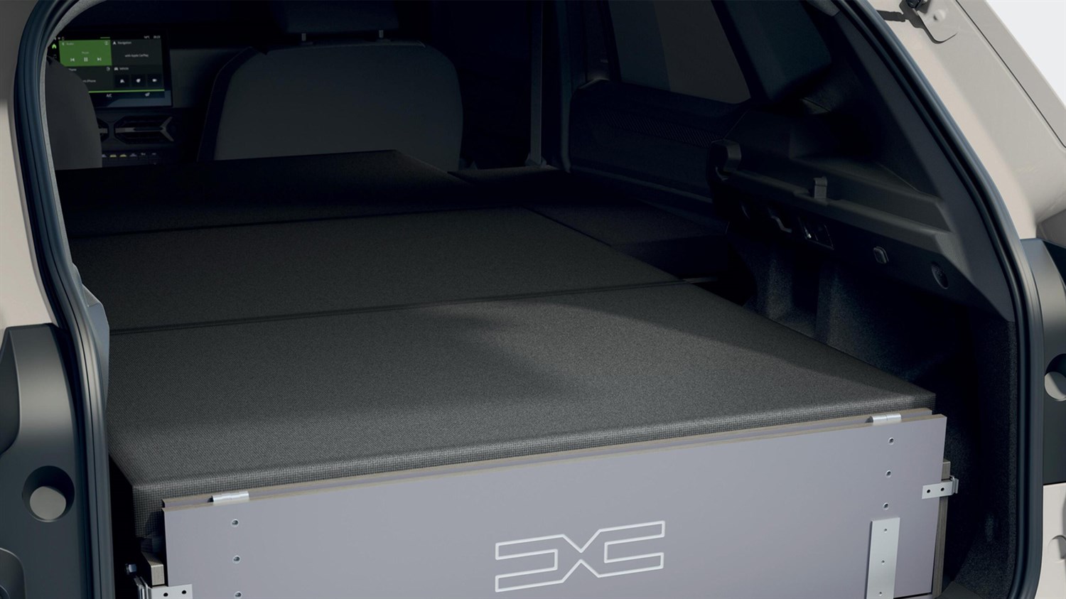 Prtljažni prostor vozila Dacia Duster s ugrađenim sklopivim ležajem Sleep Pack.