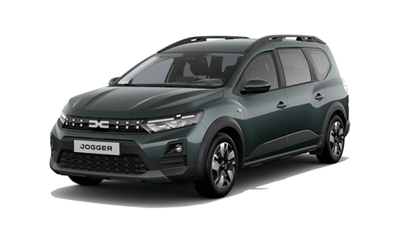 Vozilo Dacia Jogger Essential u zelenoj boji prikazano sprijeda s lijeve strane na bijeloj pozadini.